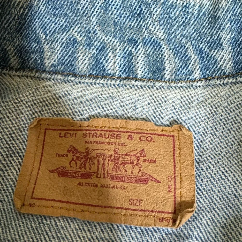 Vintage Levi’s 1980’s Jean Denim Jacket Blue Rare Mens size 40 Made in Usa
